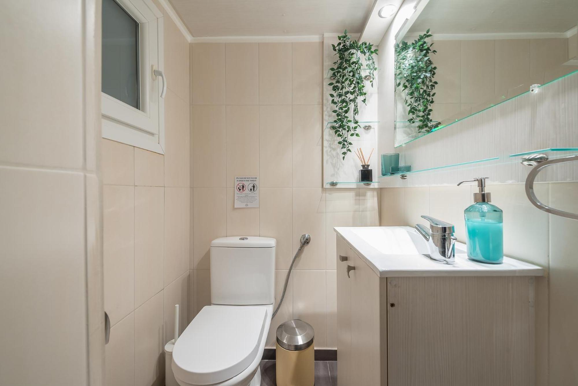 Spacious 2Bds Apt With Acropolis View In Center Athena Bagian luar foto